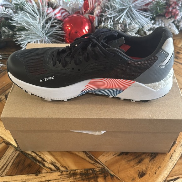 adidas Women's Terrex Agravic Ultra tennis NEW - Picture 2 of 5